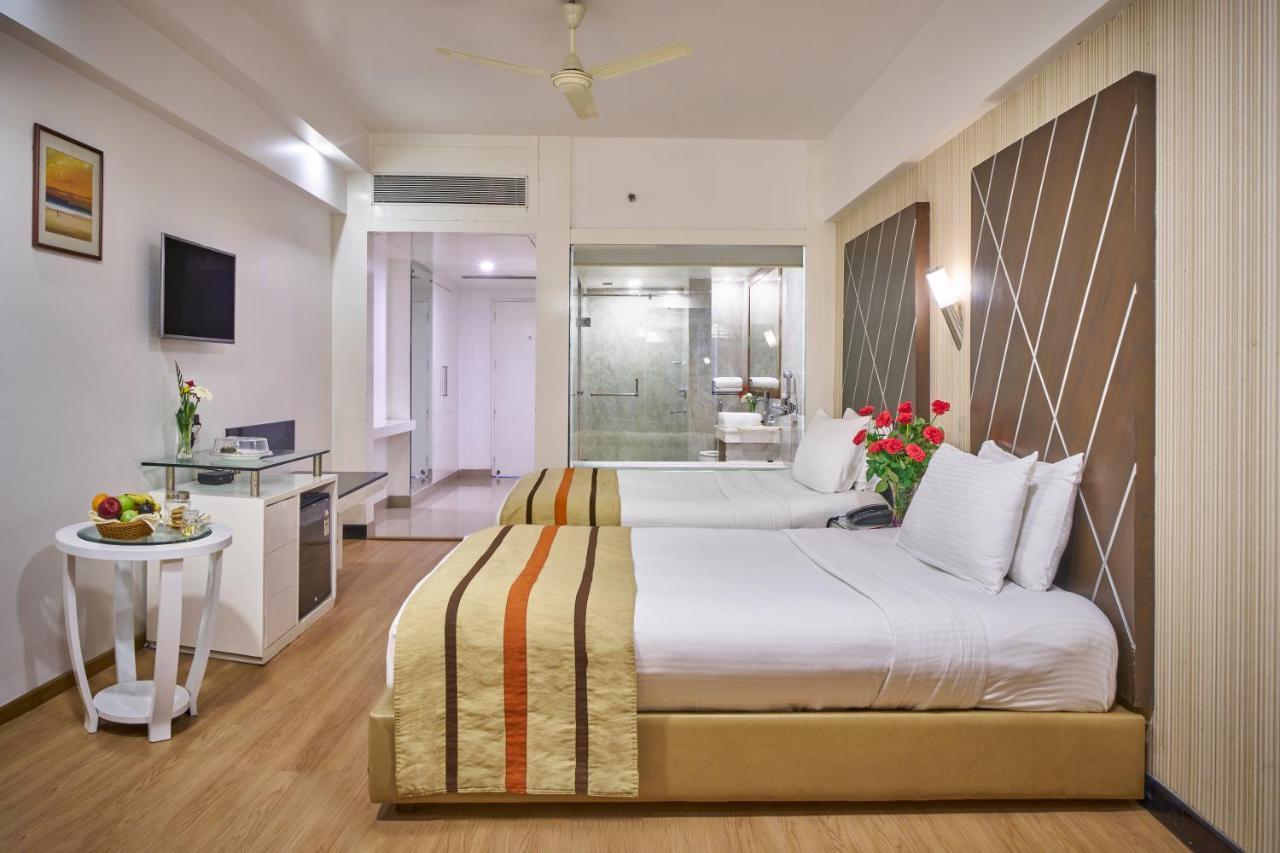 Hotel Hindusthan International, Бхубанешвар Екстер'єр фото